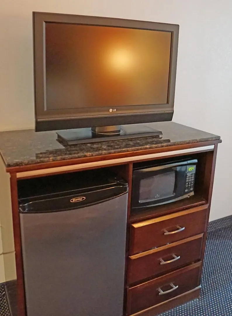 Travel Plaza Inn Compton Motel